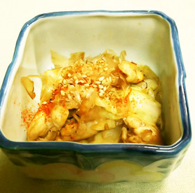 おつまみに!簡単鶏皮のキャベツ炒め