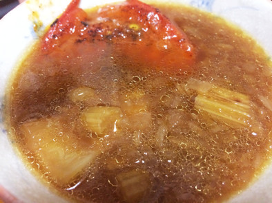 玉ねぎとセロリの野菜スープの写真