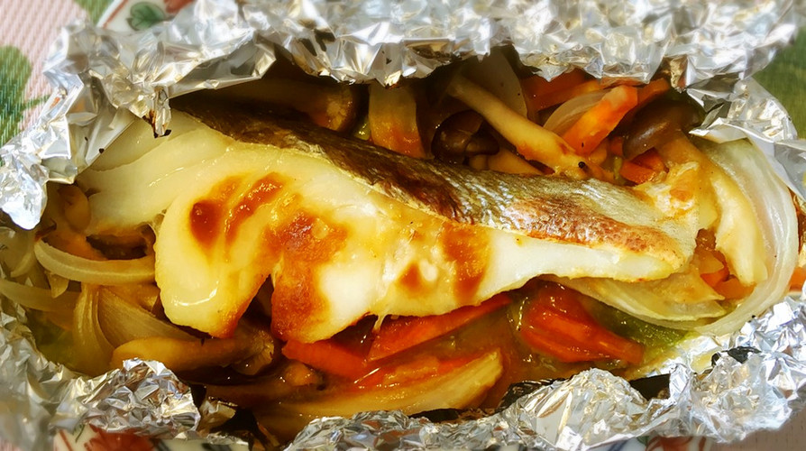 オーブンでヘルシーな鱈の味噌ホイル焼きの画像