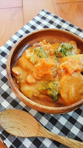 ミートソース缶で☆簡単濃厚シチュー。