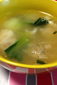 中華風餃子スープ