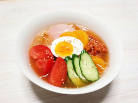 そうめんで冷麺☆こんにゃくinでヘルシー