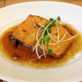 定食屋のサーモン照り焼き