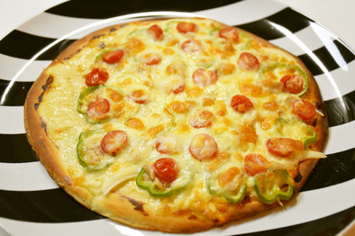 しょうゆ糀マヨのミックスピザの写真