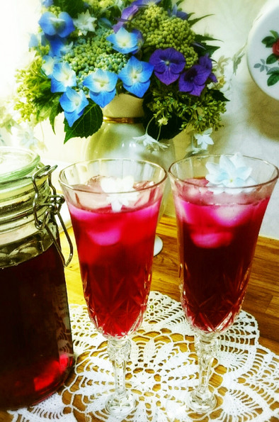 赤紫蘇とお酢で作る＊ 赤しそジュースの写真