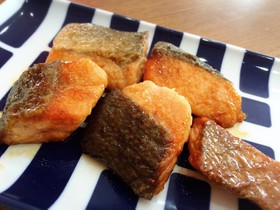 簡単お弁当にも★鮭のてりやき