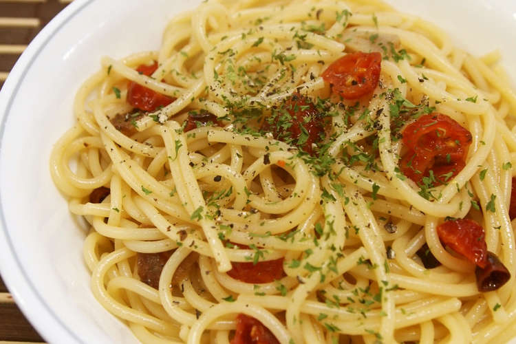 ドライトマト入り ペペロンチーノ レシピ 作り方 By Saki1010 クックパッド 簡単おいしいみんなのレシピが360万品