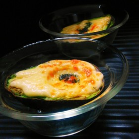 簡単!焼くだけ!5分で焼きチーズアボカド