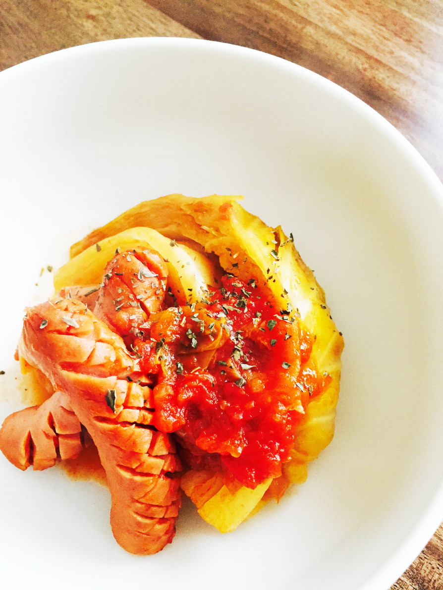 キャベツとソーセージのトマト煮の画像