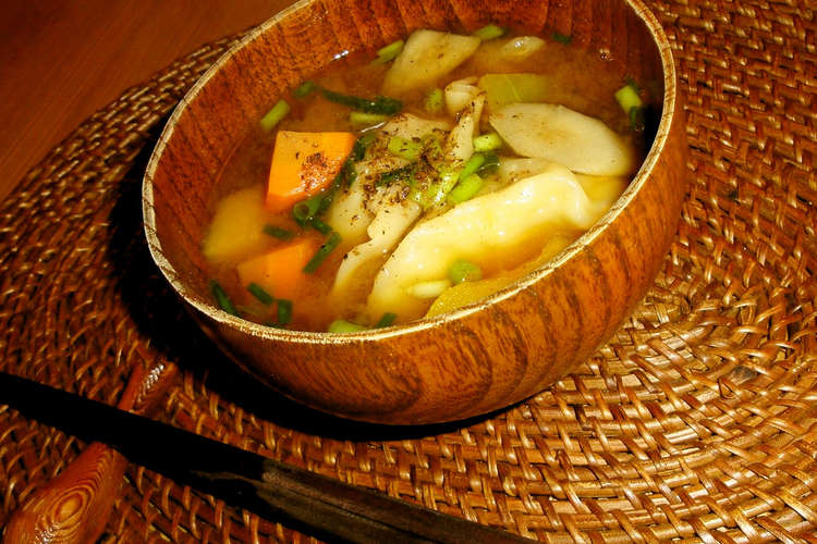 疲労回復 ツル肌 夏のほうとう餃子スープ レシピ 作り方 By White Lily クックパッド 簡単おいしいみんなのレシピが354万品