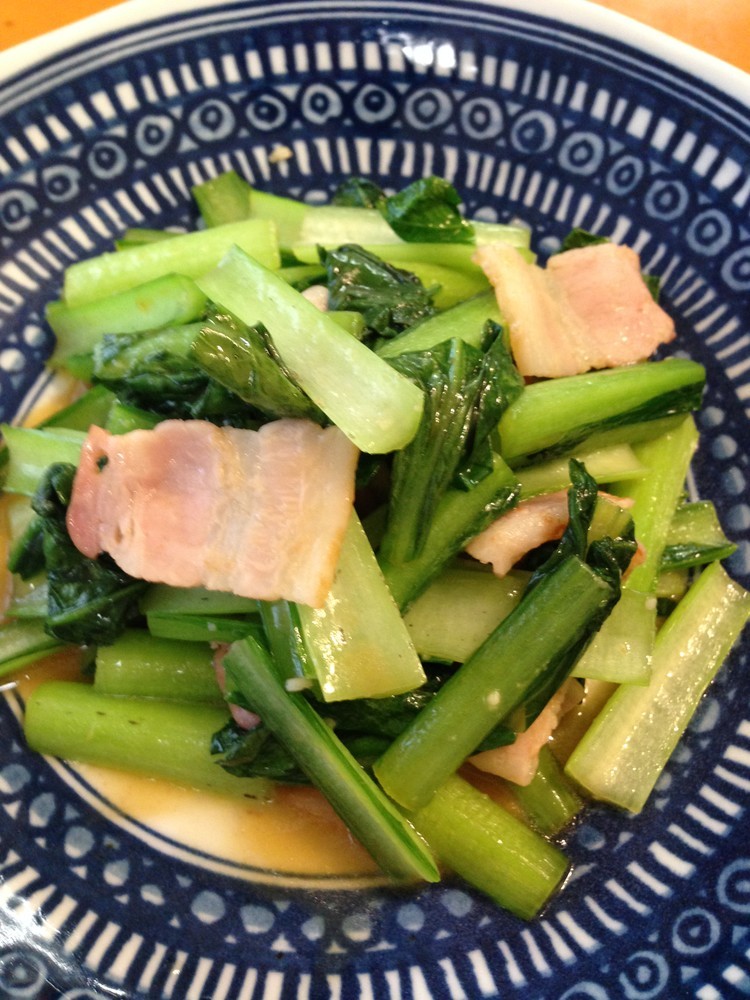 小松菜とベーコンのガーリック炒めの画像