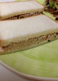 豆腐とツナのサンドイッチ
