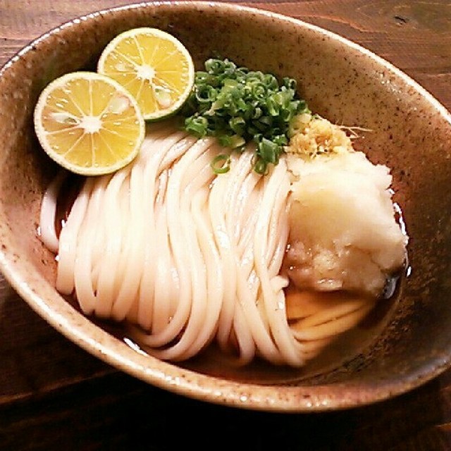 冷やしうどんの王道 すだちぶっかけうどん レシピ 作り方 By サブちゃん クックパッド 冷やしうどんの王道 すだちぶっかけうどん レシピ 作り方 By サブちゃん クックパッド