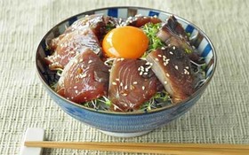 漬けかつおとスプラウトのヘルシー丼