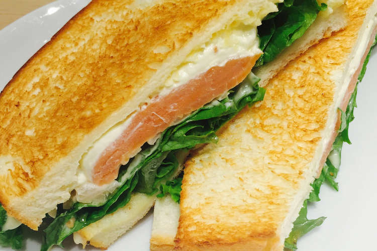 スモークサーモンとクリームチーズのサンド レシピ 作り方 By くっきんぐあゆ クックパッド 簡単おいしいみんなのレシピが363万品