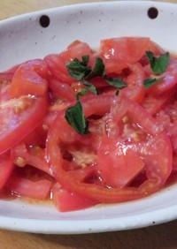 シンプル・トマト・サラダ