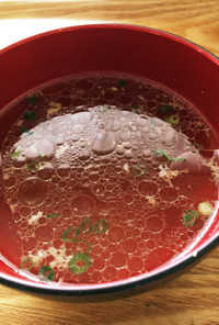 鶏皮出汁のスープ