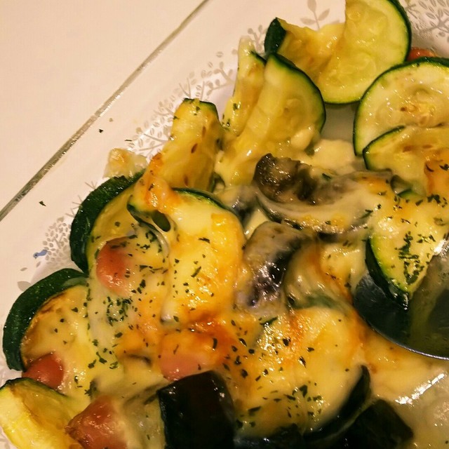 簡単 なすとズッキーニのチーズ焼き レシピ 作り方 By Mamamayu クックパッド 簡単おいしいみんなのレシピが375万品