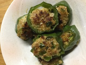 ピーマンの肉詰め照り焼き