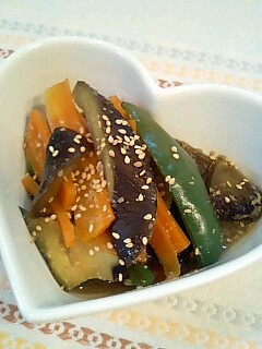 なすびとピーマンのゴマ味噌煮