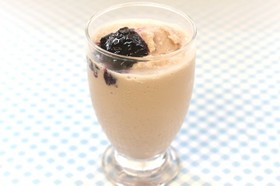牛乳と酢でフローズンヨーグルト風シェイク