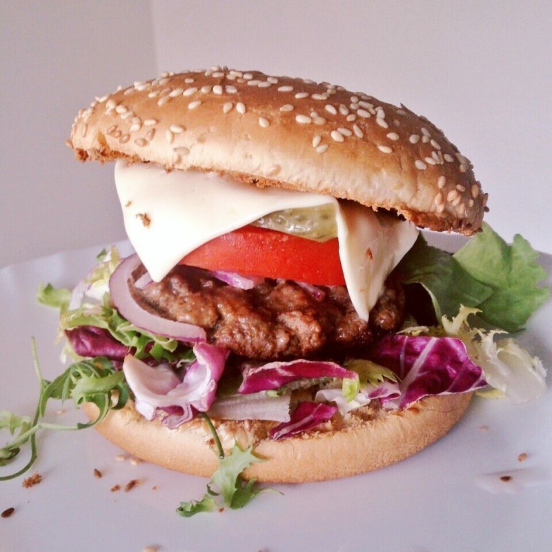 スローフードなハンバーガーの画像