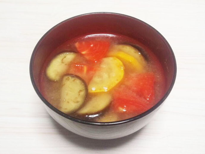 夏野菜たっぷり☆トマトとナスのお味噌汁の画像