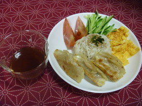 夏にピッタリ!!冷やしソーメン餃子♡