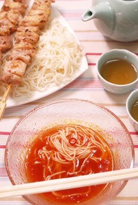 トマトのベトナム風つけ麺