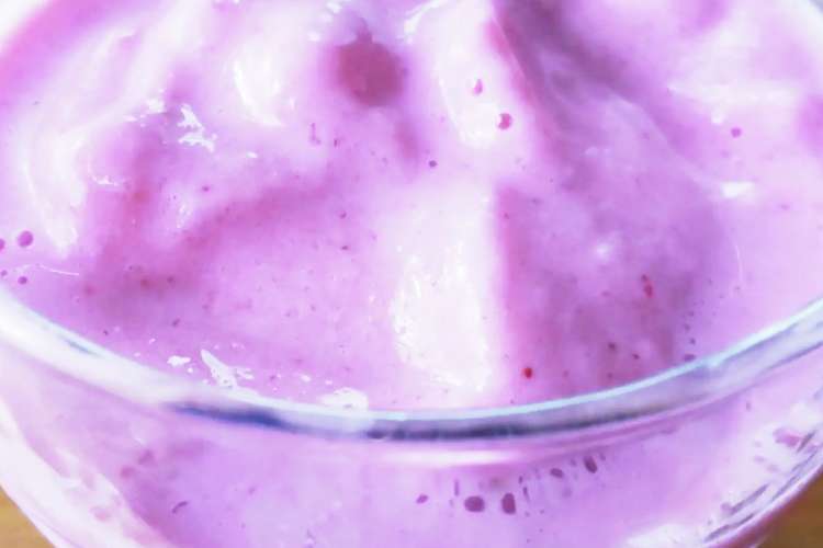 苺ジャムとホイップのヨーグルトドリンク レシピ 作り方 By Pokoぽん 彡 クックパッド 簡単おいしいみんなのレシピが360万品