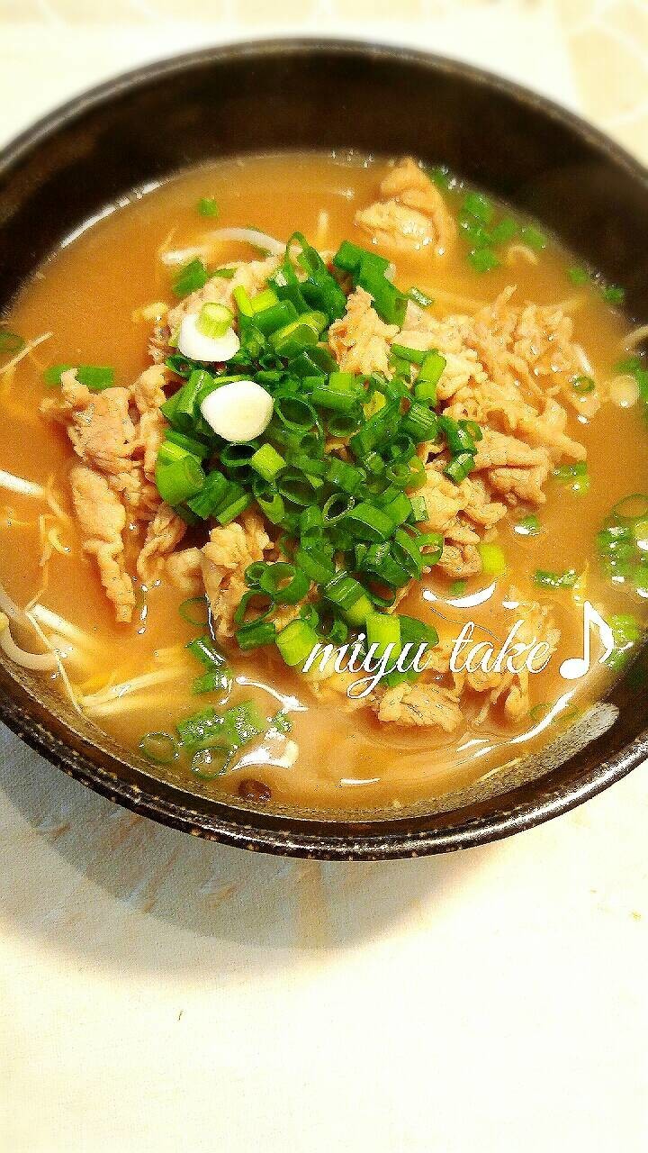 お家で出来る♪簡単醤油豚骨風ラーメンの画像