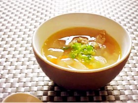 新玉ねぎと生姜のからだに優しいスープ