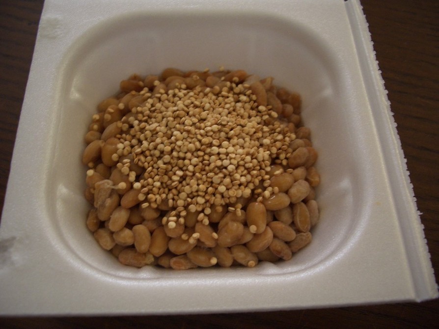 キヌアで納豆の画像