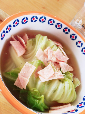 ズボラ キャベツの食べるスープ