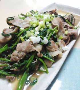 空心菜と豚肉のにんにく炒め