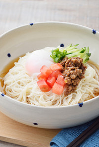 夏野菜の肉みそまぜ麺