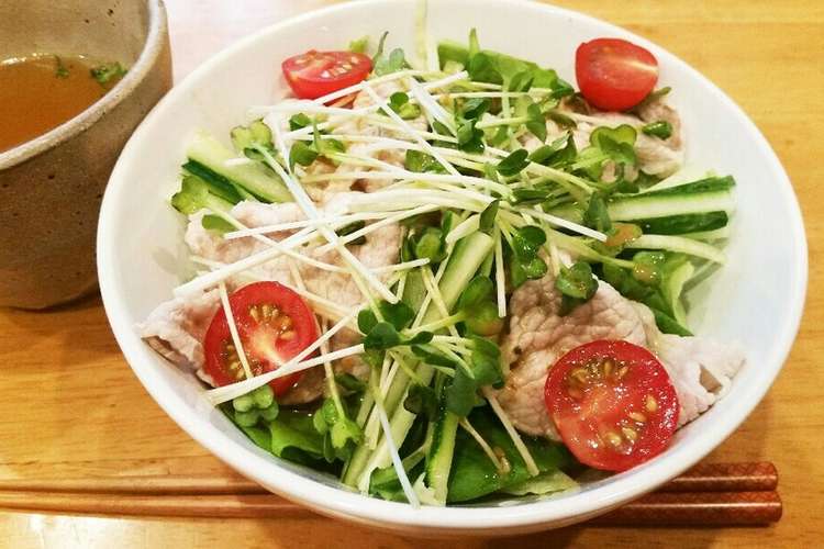 簡単 ランチ アレンジ冷しゃぶサラダ丼 レシピ 作り方 By あーこ姐 クックパッド 簡単おいしいみんなのレシピが355万品