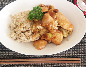 ご飯がすすむ♪鶏肉キャベツの甘酢炒め