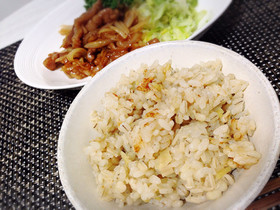もち麦プチプチ☆生姜香る炊き込みご飯