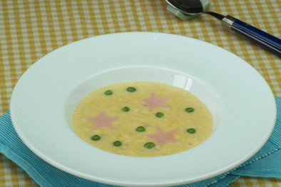 エンドウ豆のコーンスープの写真