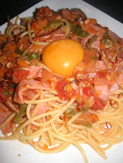 カルボナーラチリトマト風味の写真
