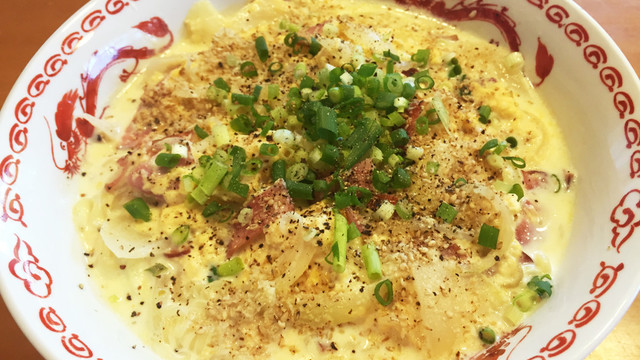 サッポロ一番塩ラーメン カルボナーラ風 レシピ 作り方 By Maezuchu クックパッド 簡単おいしいみんなのレシピが354万品