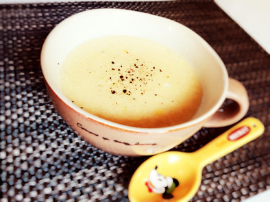 トウモロコシからつくる濃厚コーンスープ♡の写真