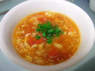 中華のお供に！トマトと卵の中華スープ♪の写真