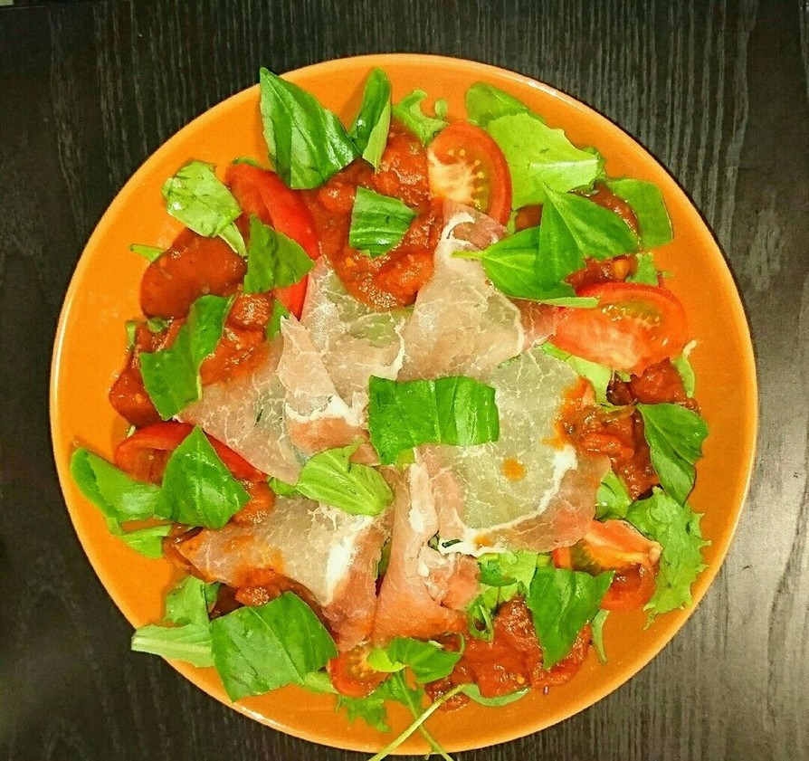 生ハムとトマトの冷製サラダパスタの画像