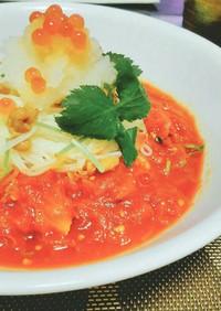 トマトと納豆の冷製素麺（うどん、パスタ）