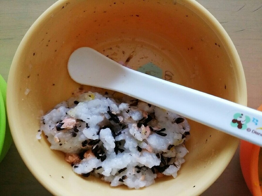 離乳食 鮭とひじき混ぜご飯の画像