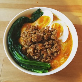 豆乳で作る濃厚坦々蕎麦