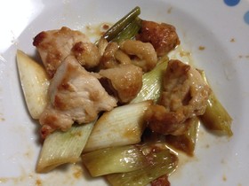 鶏肉と長ネギの甘辛お酢炒め