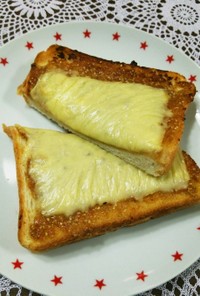 胡麻味噌蜂蜜☆チーズトースト♪
